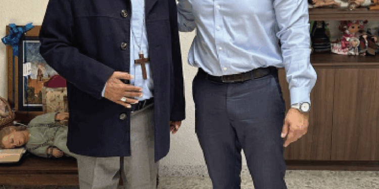 Recibe el Obispo a Felifer