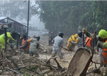 Van 70 muertos y 72 desaparecidos por las lluvias en cinco estados
