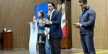 Destaca Felifer Macías récord en inversión de 8 mil 300 millones en la capital, este año