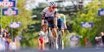 Se queda Isaac Del Toro fuera del podio