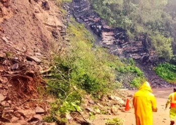 FUERTES LLUVIAS PEGAN EN LA SIERRA