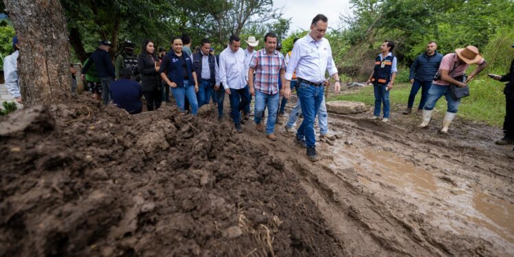 Recorre Gobernador zonas afectadas por las lluvias