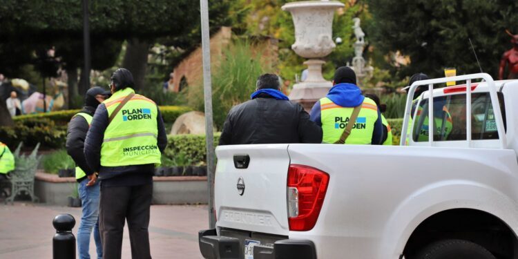 No habrá ambulantaje en el primer cuadro de la ciudad, reafirma Felifer Macías