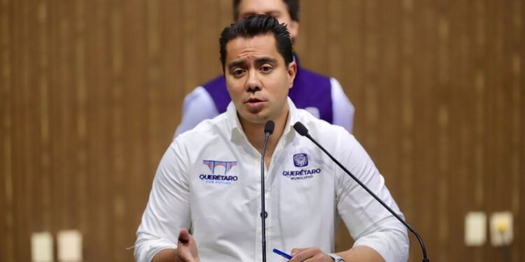 Se han invertido 500 millones de pesos en Santa Rosa Jáuregui: Felifer Macías