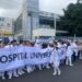 Estudiantes de Medicina UAQ marchan por la conservación del antiguo Hospital General