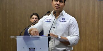 Pide Felifer Macías que federación arregle libramientos norponiente y surponiente, y carretera 57