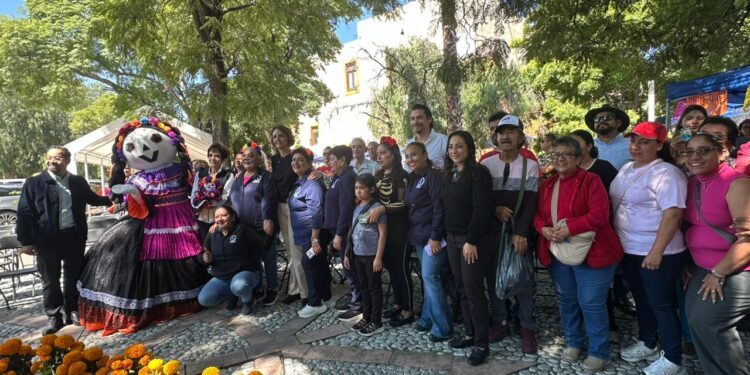 Inaugura SECULT el mercadito “Ahí vienen nuestros muertos” en el CEART