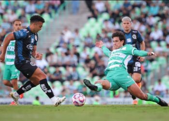 Gallos Blancos sufre dolorosa derrota ante Santos Laguna