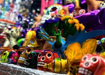Esperan derrama de 800 millones de pesos por Día de Muertos en Querétaro