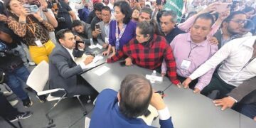 Otro caos en  Legislatura, por dictamen en contra de aprobación del aborto