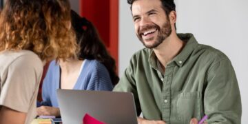 ¿Cómo elegir socios o colaboradores adecuados para tu emprendimiento?