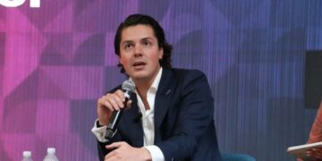 Van por remodelación de tres de las 27 casas ejidales en la capital