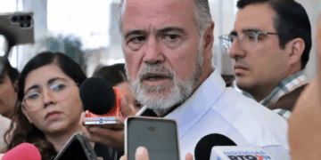 Condena total aquí contra ejecución del alcalde de Uruapan