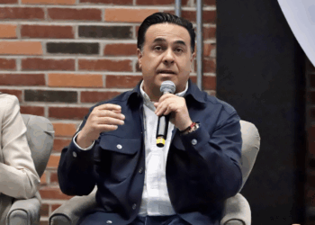 Condena total aquí contra ejecución del alcalde de Uruapan