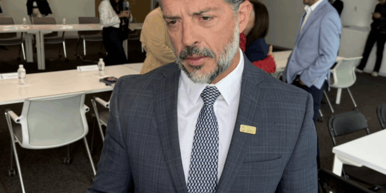 Llama Felifer a trabajar en conjunto para la pacificación de Michoacán