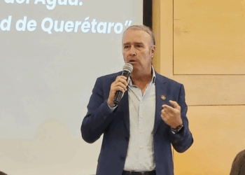 Mantiene el AIQ sus vuelos a EU: Del Prete