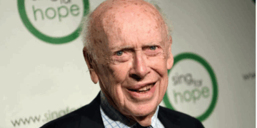 Falleció James Watson, Nobel de Medicina y pionero en descifrar estructura del ADN