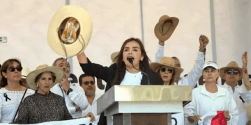 Advierte Grecia Quiroz: habrá voto de castigo