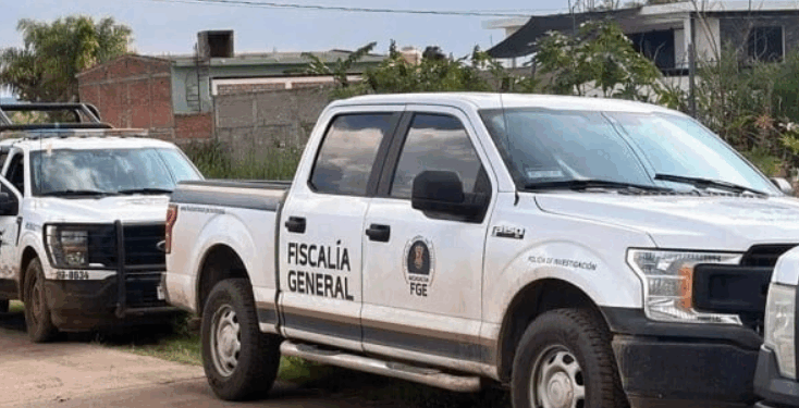 Ataca comando a agentes de FGE-Michoacán; abaten a agresor