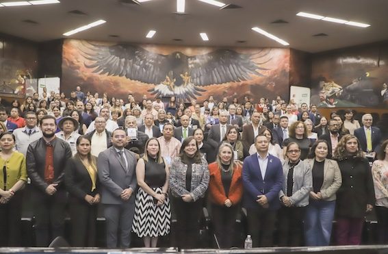 Querétaro avanza en conciliación laboral