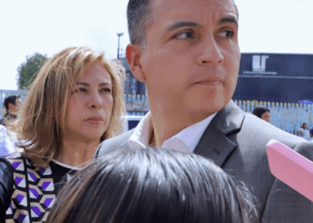 Alcaldesa de Cadereyta abandona encuentro en Palacio