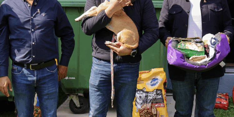 Fortalece Nava estructuras políticas en sus días libres