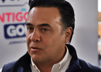 Fortalece Nava estructuras políticas en sus días libres