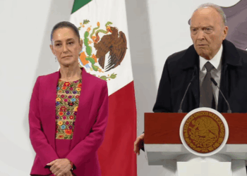 Revisa Presidenta salida de Gertz, a petición del Senado 