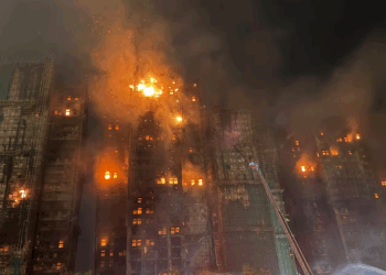 Ascienden a 128 los muertos por incendio en Hong Kong