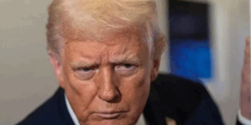 Pide Trump considerar cerrado espacio aéreo de Venezuela