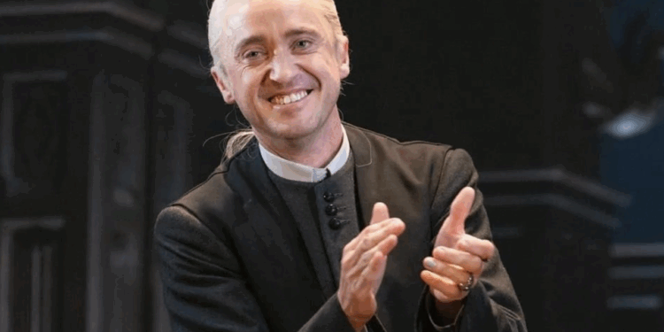 Dua Lipa con sabor latino