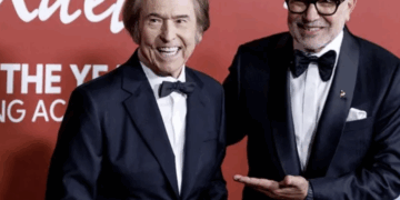 Agradece Raphael al Grammy