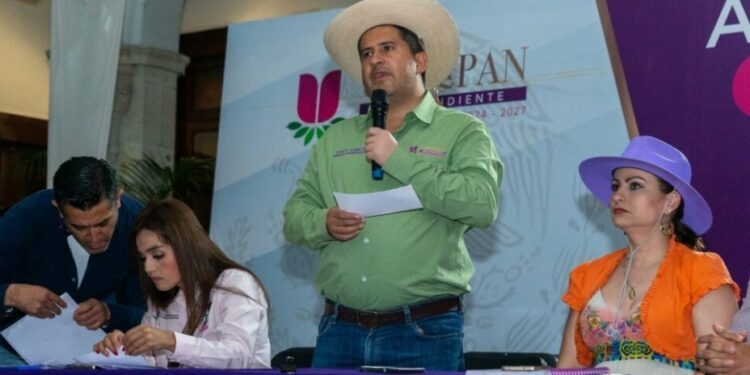 Sheinbaum condena el asesinato del alcalde de Uruapan, Carlos Manzo