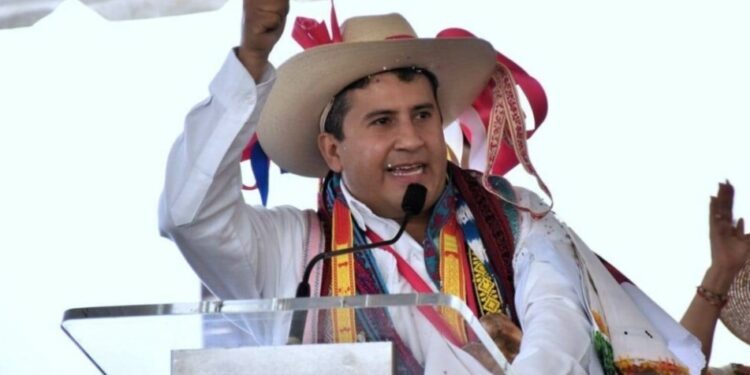 Hallan muertos a dos jóvenes implicados en el homicidio del alcalde Carlos Manzo