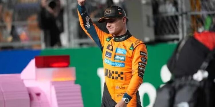 Descalifican a los pilotos de McLaren del GP de Las Vegas
