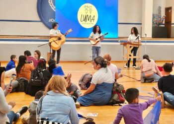 Promueve USEBEQ inclusión de estudiantes autistas a través del arte