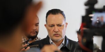 Kuri llama a no politizar la inseguridad y destaca coordinación en Querétaro