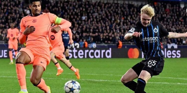 Goleada del Manchester City y empates sorpresivos de Chelsea y Barcelona