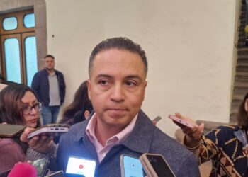 Refuerzan operativos en antros y bares para evitar venta irregular de alcohol y presencia de menores