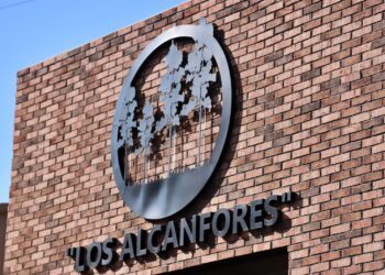 Pide gobernador que declaren a Los Alcanfores como área protegida ante proyecto del tren México–Querétaro