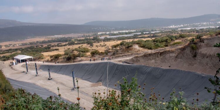 Supervisa Mauricio Kuri avance del relleno sanitario de Huimilpan