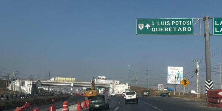 Permanece sin bloqueos Carretera 57 en el tramo San Juan del Río-Querétaro