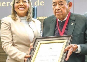 Otorgan la medalla Junípero Serra a Emiliano Muñoz Mejía