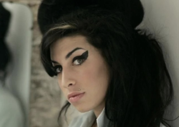 Enfrenta Skarsgård paternidad fallida