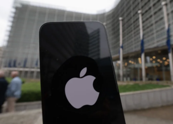 Antimonopolio de Italia multa a Apple