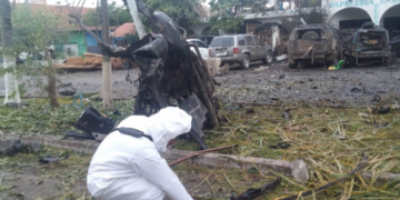 FGR investiga como terrorismo explosión de coche bomba en Coahuayana, Michoacán