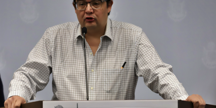 Entrega Felifer tarjetas El Extra