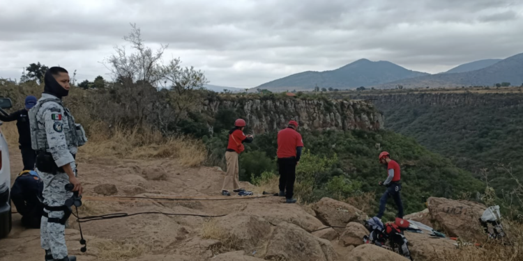 Inician madres buscadoras rastreos en San Juan del Río