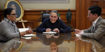 Invita Sheinbaum al Papa León XIV a México