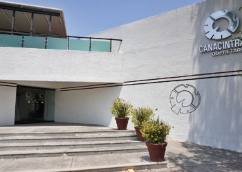 Anunció Felifer incremento de 13% a los sindicalizados 